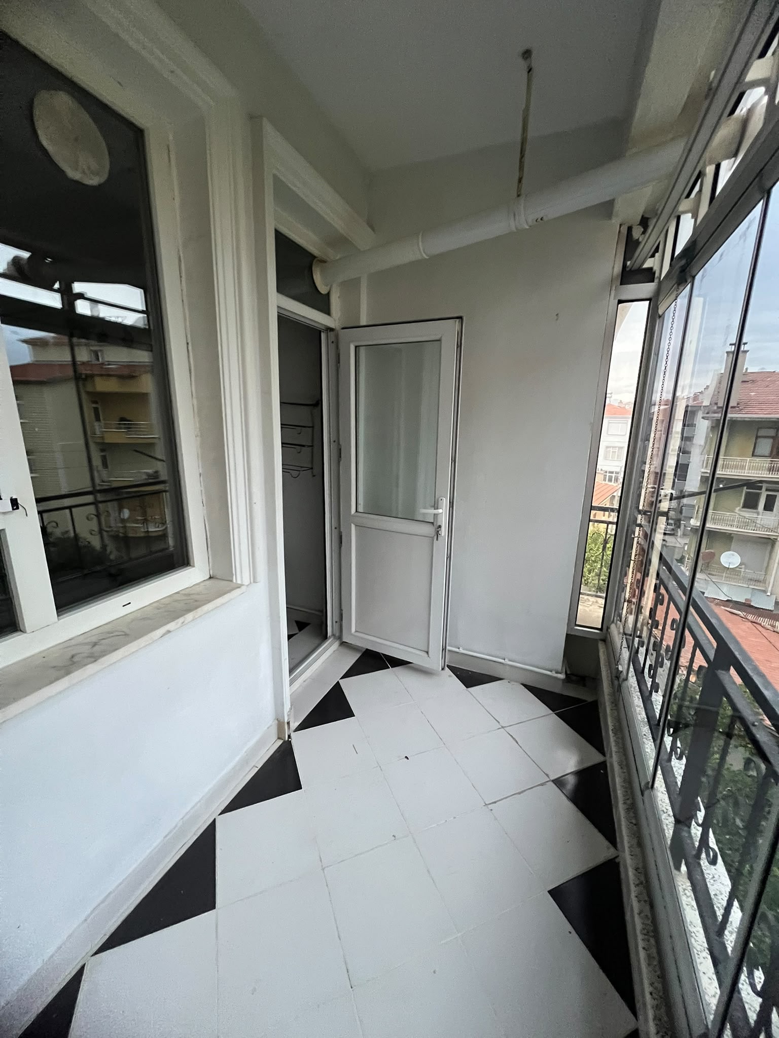 Kiralık Karaman Merkez Kazım Karabekir Paşa'da 3+1 150m² Aydınlık Balkonlu En Üst Kat Daire — görsel 15