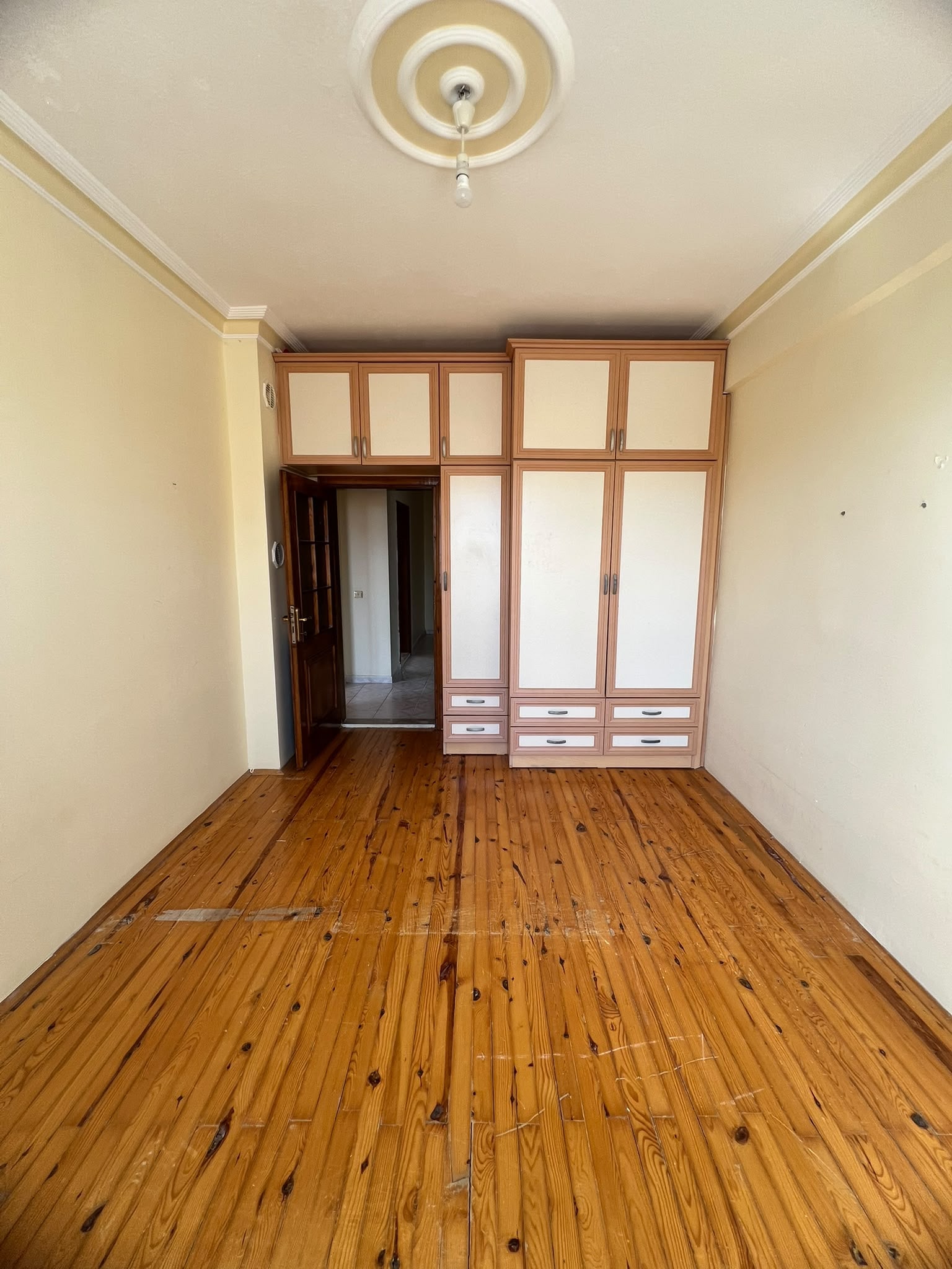 Kiralık Karaman Merkez Hisar'da 3+1 170m² Geniş Aydınlık Balkonlu Daire — görsel 6