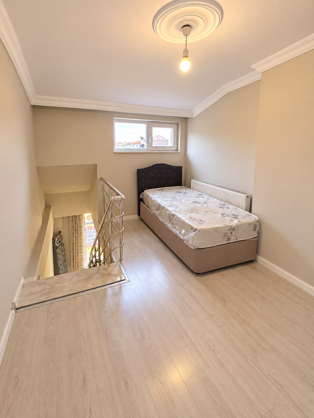 Kiralık Karaman Merkez Kırbağı'nda 1+1 60m² Eşyalı Asansörlü Aydınlık Daire — görsel 3