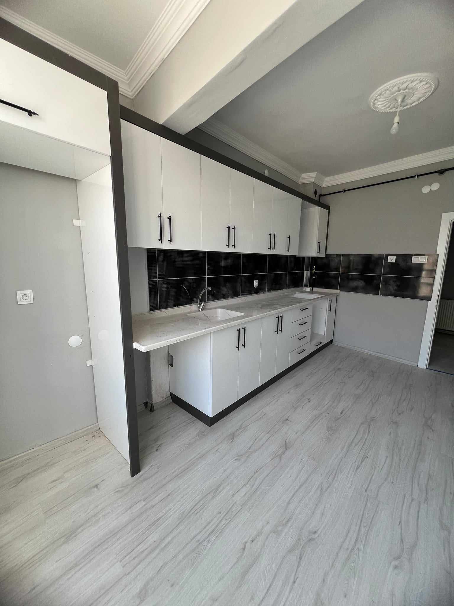 Satılık Karaman Merkez Hacıcelal'de 3+1 140m² Geniş, Yenilenmiş ve Aydınlık Daire — görsel 2
