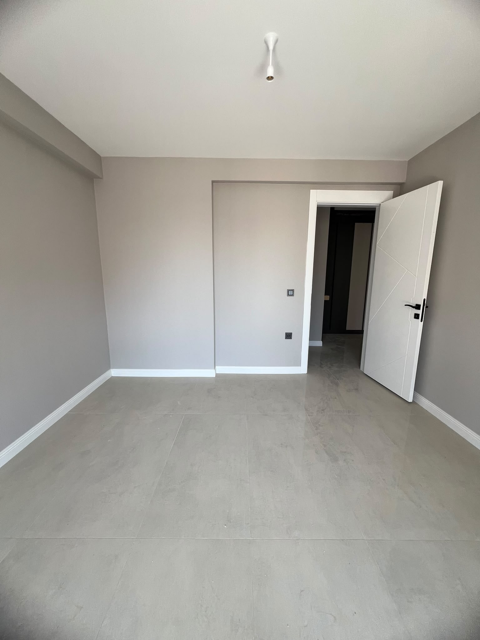 Satılık Karaman Yenişehir'de 3+1 140m² Sıfır Site İçi Yerden Isıtmalı Doğu Güney Cephe Daire — görsel 6