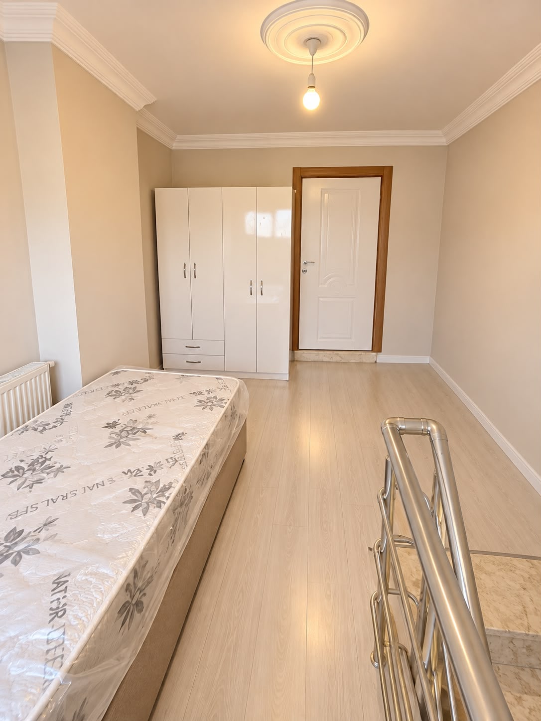 Kiralık Karaman Merkez Kırbağı'nda 1+1 60m² Eşyalı Asansörlü Aydınlık Daire — görsel 4
