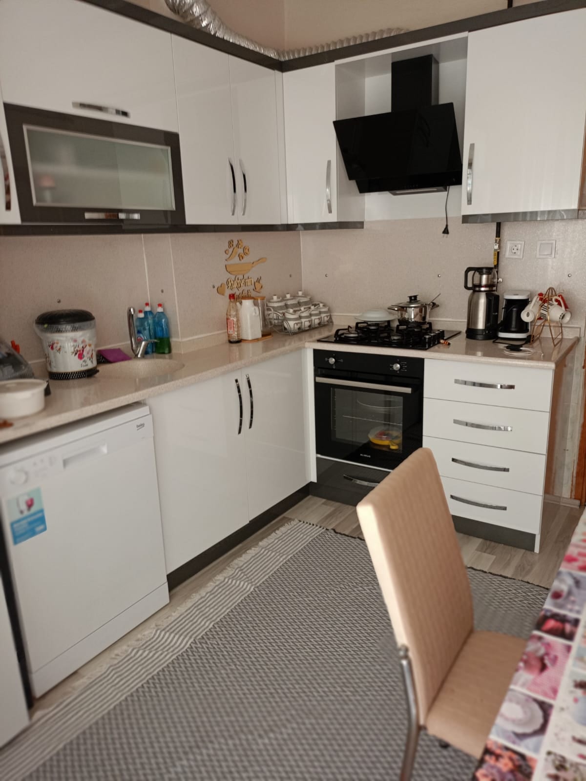 Gevher Hatun Mahallesi Üniversite Ve Hastane Civarı 3+1 Arakat 125 M2 Satılık Daire — görsel 4