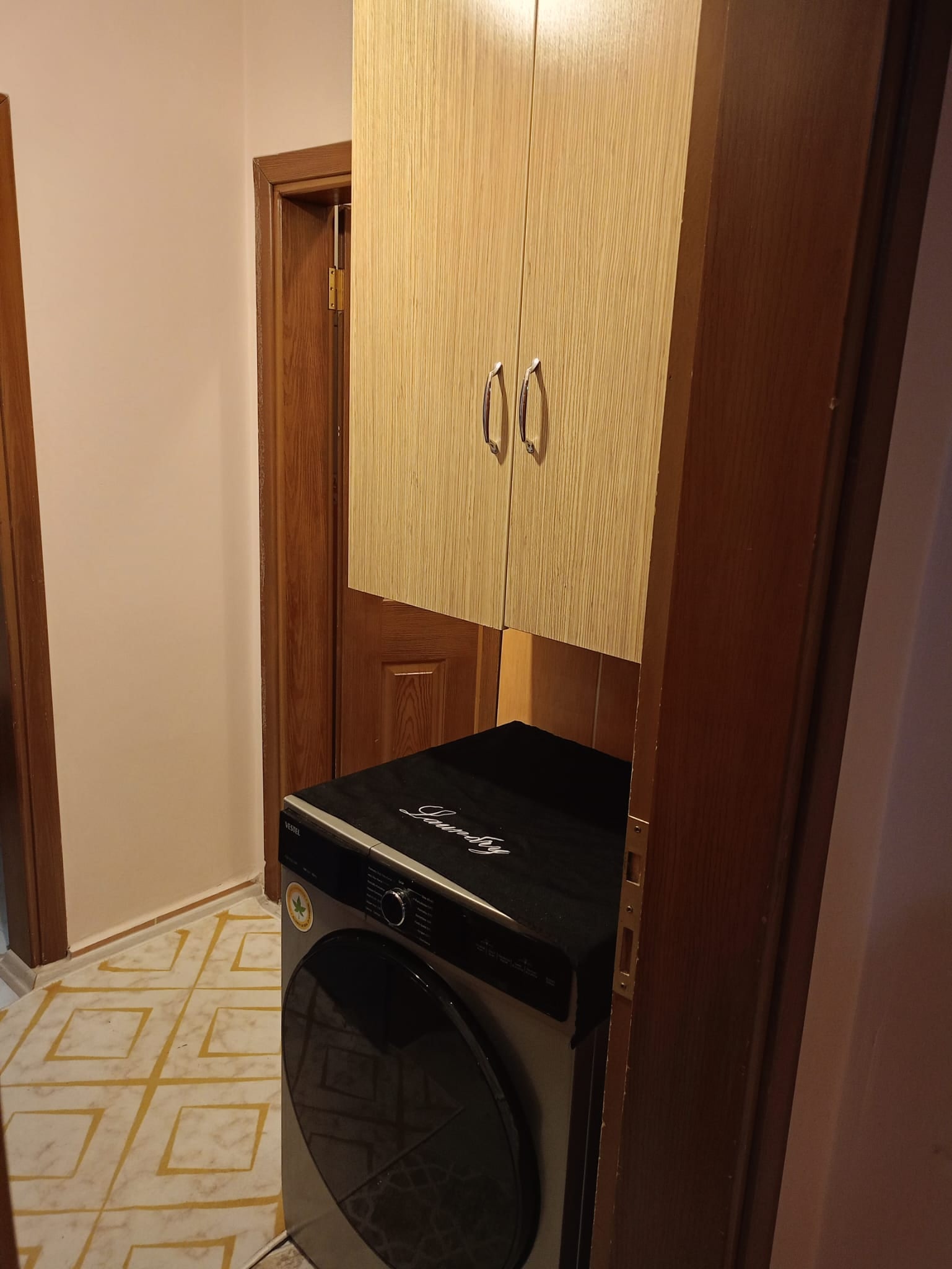 Mahmudiye Mahallesinde Şahsi Garajlı Garaj Üstü 145 M2 3+1 Satılık Daire — görsel 12