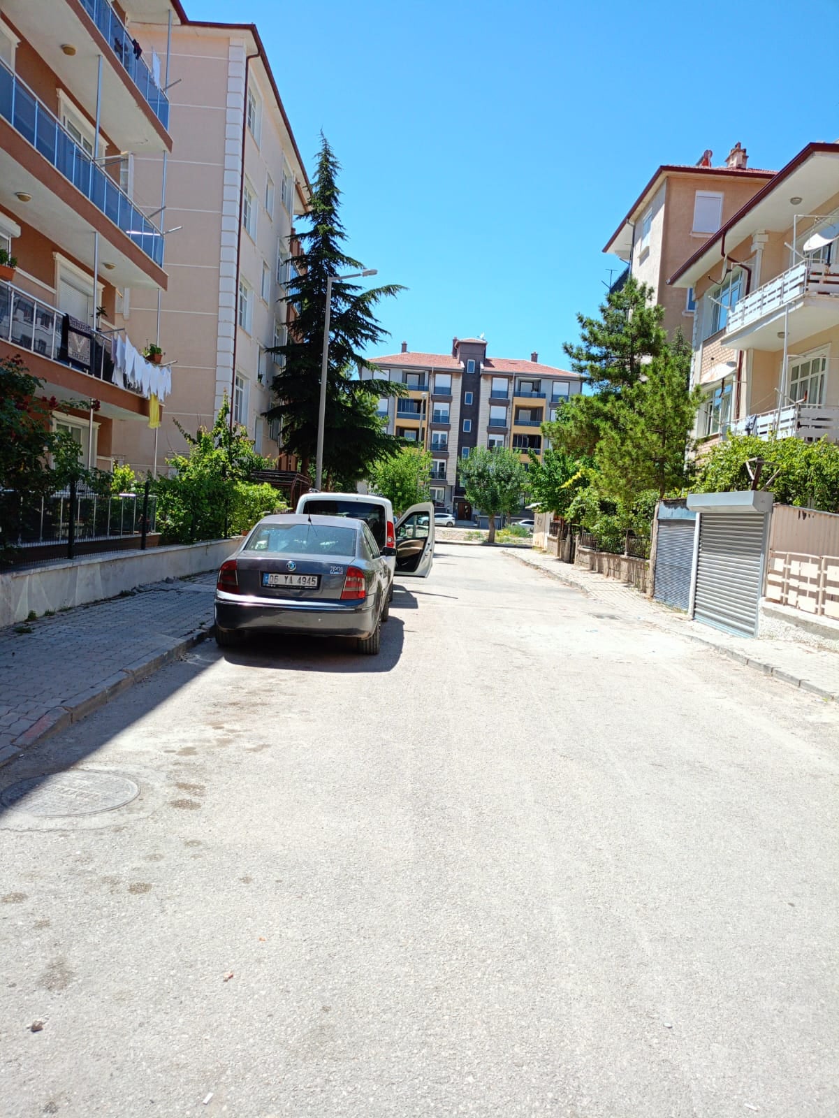 Nefise Sultan Mah.karaman Lisesi Civarı Yeni Tadilatlı 2+1 110 M2 Satılık Daire — görsel 3