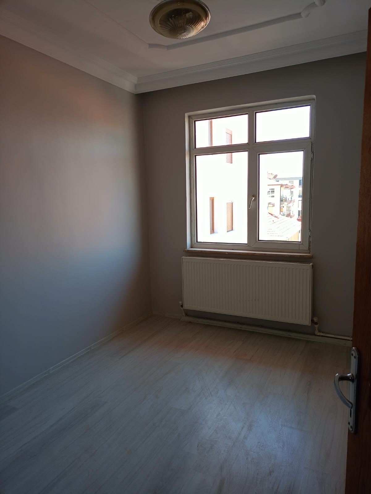 Nefise Sultan Mah.karaman Lisesi Civarı Yeni Tadilatlı 2+1 110 M2 Satılık Daire — görsel 8