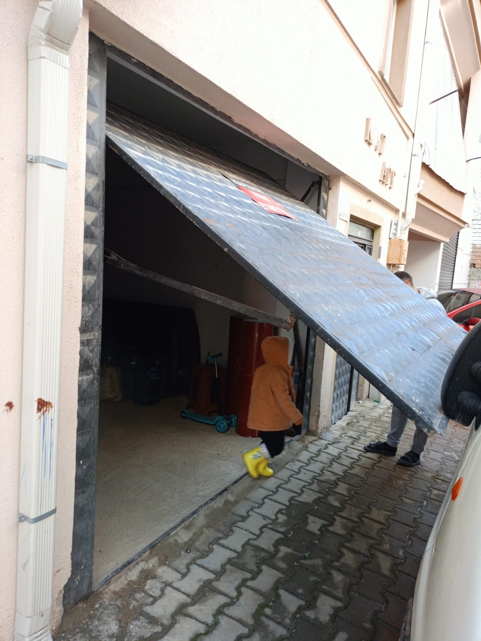 Mahmudiye Mahallesinde Şahsi Garajlı Garaj Üstü 145 M2 3+1 Satılık Daire — görsel 16