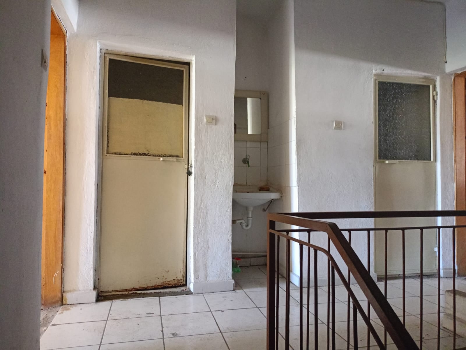 Çarşı Merkezde Çift Cepheli Toplam 337 M2 3 Katlı Komple Satılık İşyeri — görsel 17
