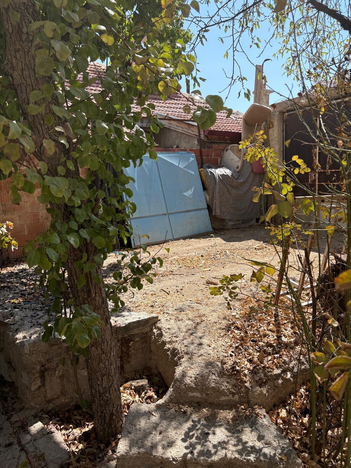 Yenişehir Mahallesi Köşe Başı Konumda 268 M2 2 Katlı Daire Ve Arsası — görsel 5